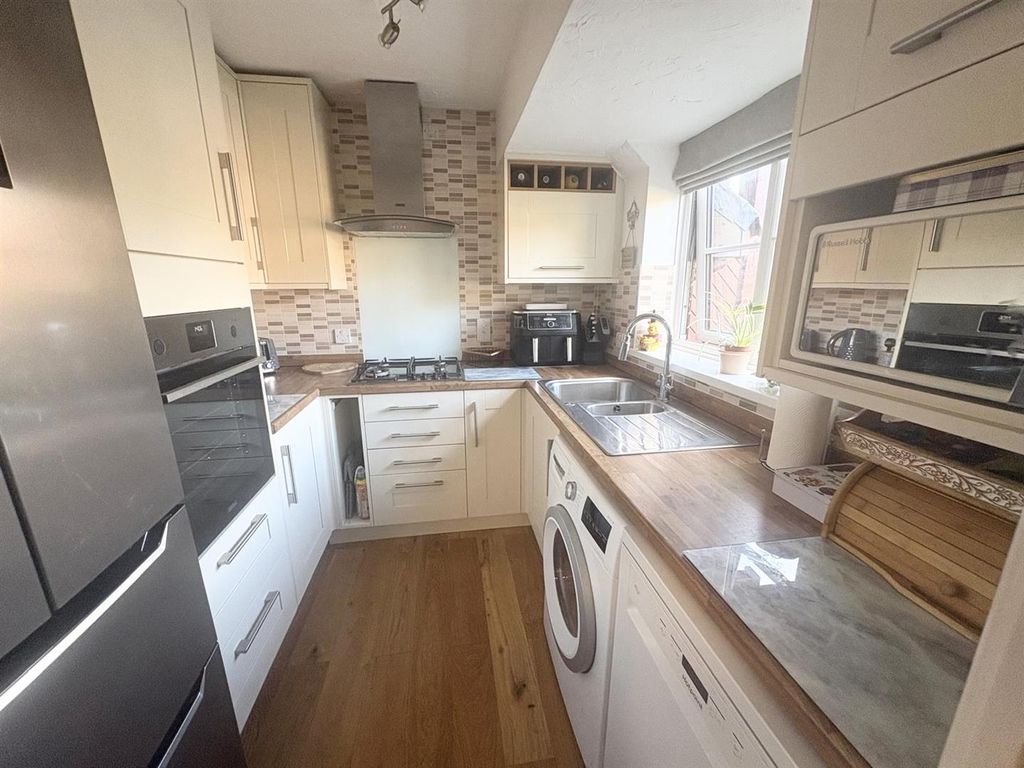 Property photo 3 of 17 Bd166A49-F822-4Ff5-9Efd-1d6F7Cb2853F.Jpg