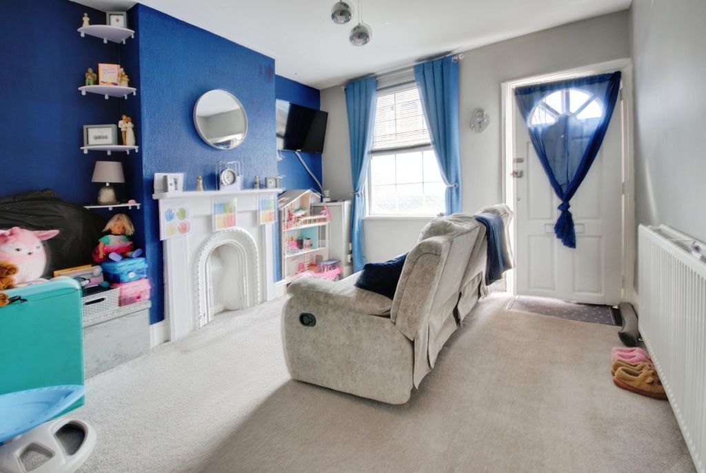 Property photo 2 of 9 Pbox-Img.Jpg