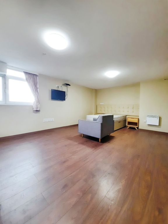Property photo 1 of 10 Picture No. 01