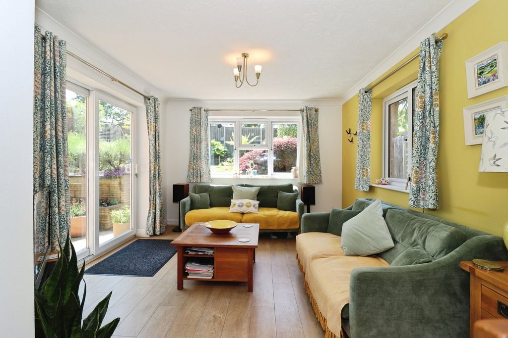Property photo 3 of 20 Pbox-Img.Jpg