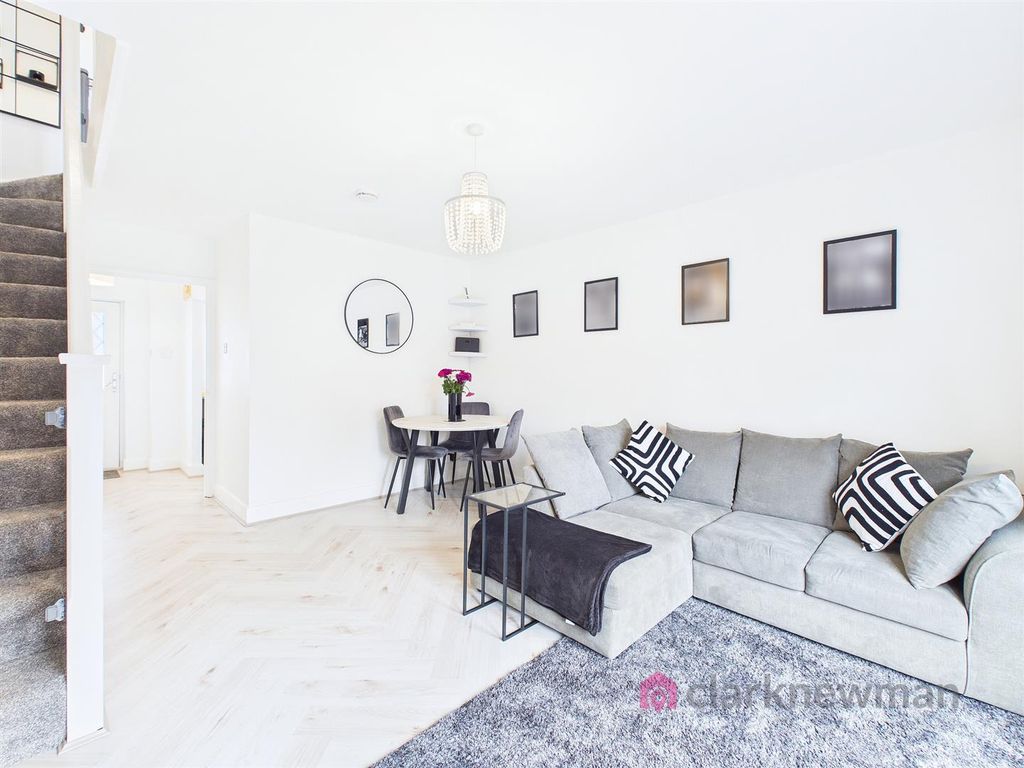 Property photo 3 of 14 Living Room