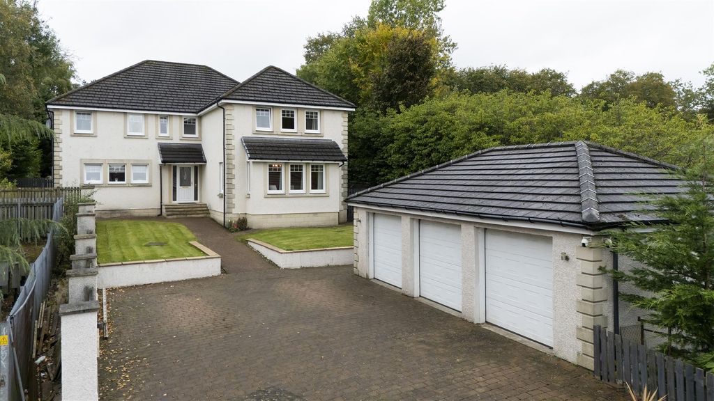 Property photo 3 of 52 20-6A_Mosshead_Rd_Bearsden_019.Jpg