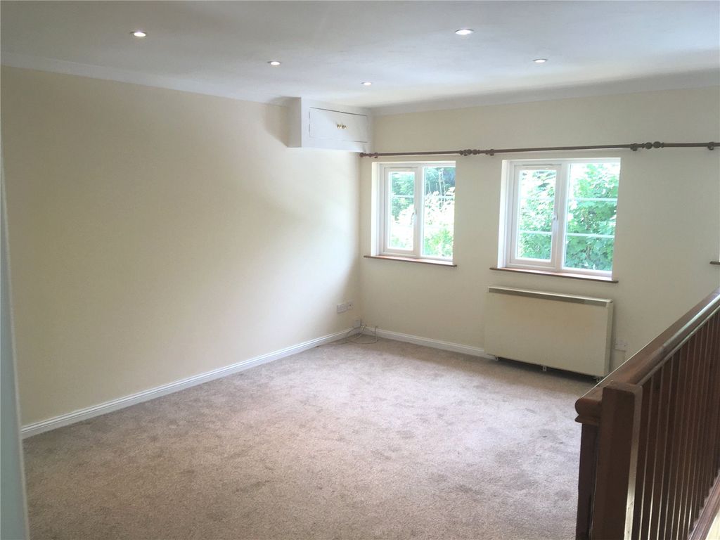 Property photo 2 of 13 Picture No. 01