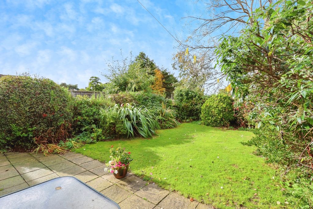 Property photo 2 of 17 Photo