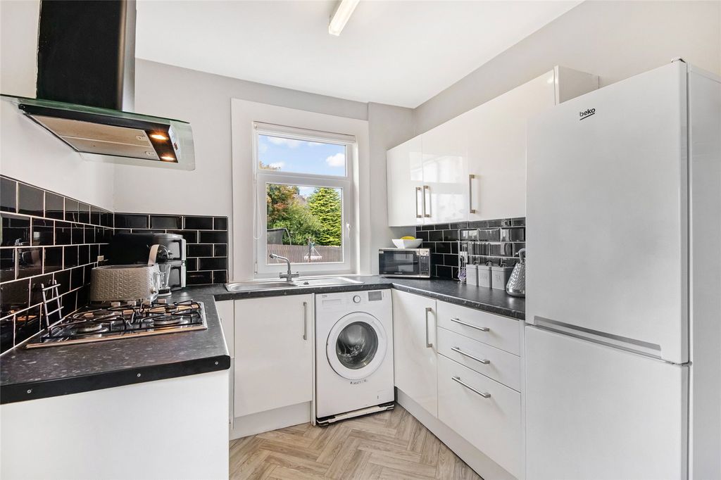 Property photo 3 of 21 Picture No. 07