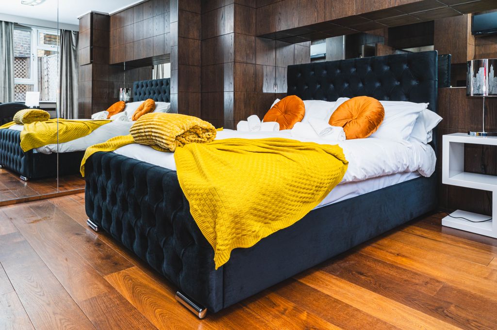 Property photo 2 of 8