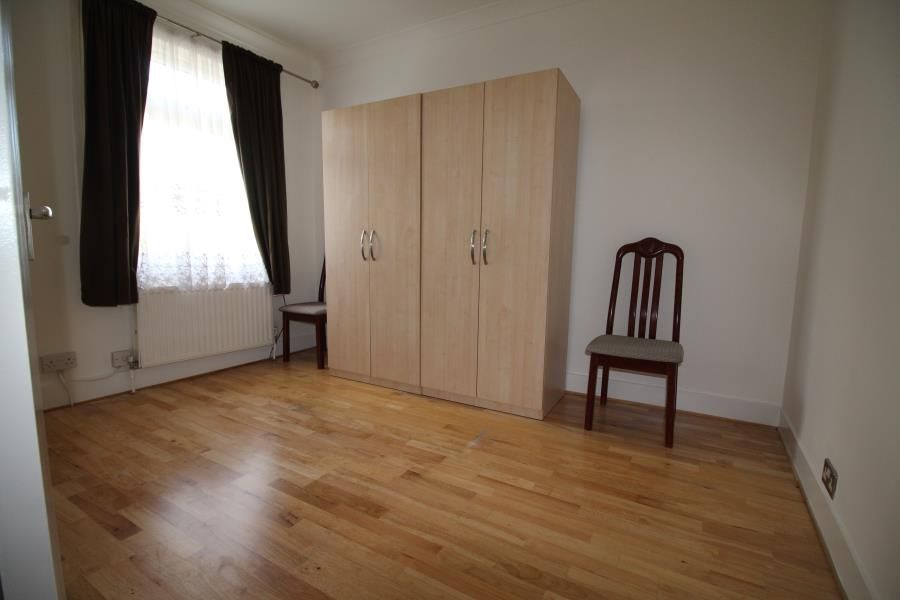 Property photo 3 of 8
