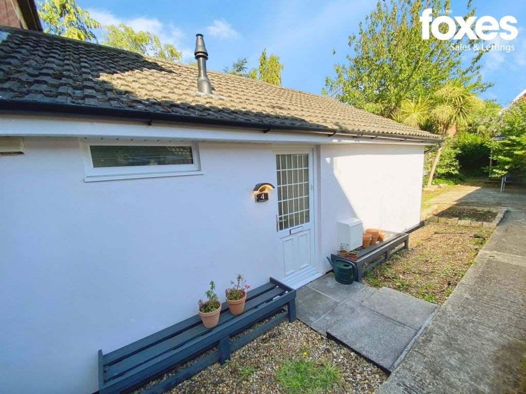 Property photo 2 of 13 4505192