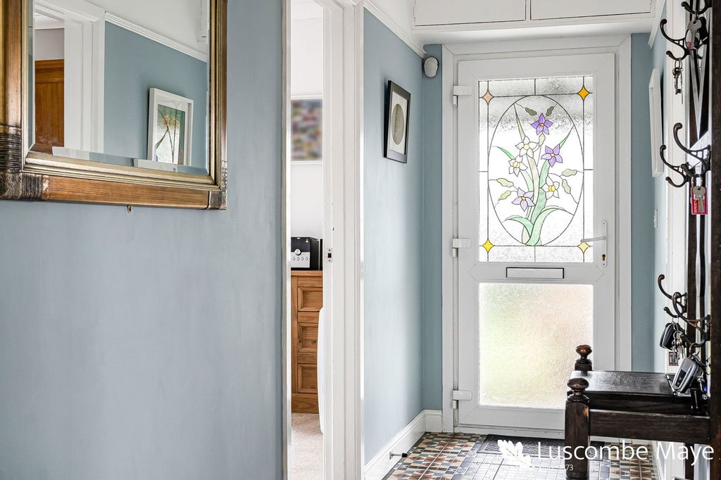 Property photo 2 of 24