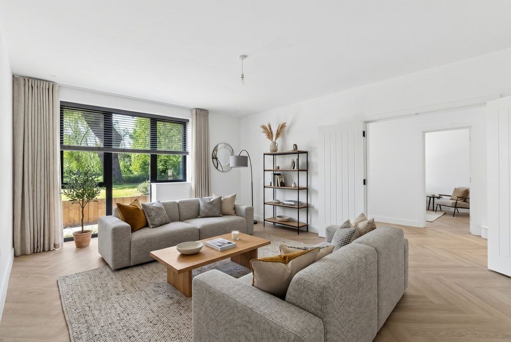 Additional image 6 of 4 bed detached house for saleKingsoak, Hitchin SG4