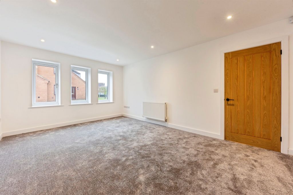 Property photo 2 of 25