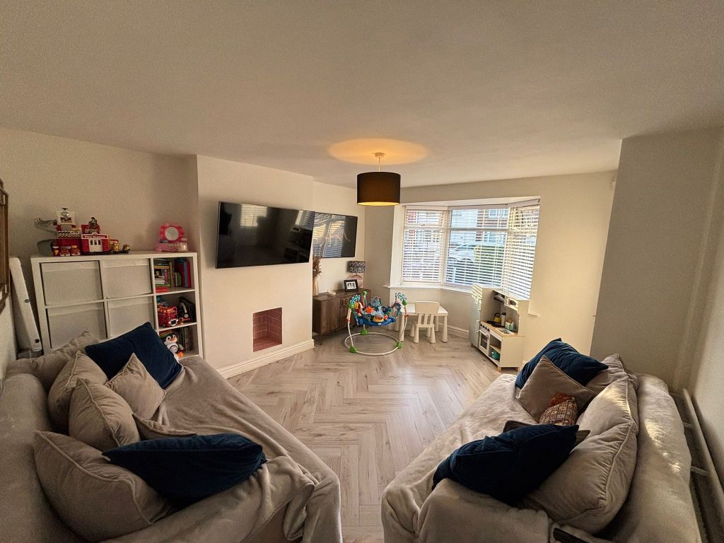 Property photo 2 of 14