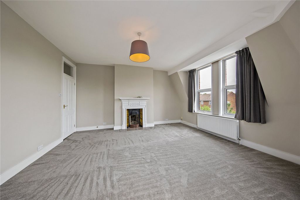 Property photo 3 of 9 Picture No. 06