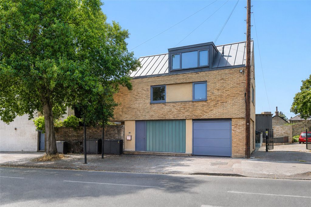 Property photo 2 of 19 Picture No. 22