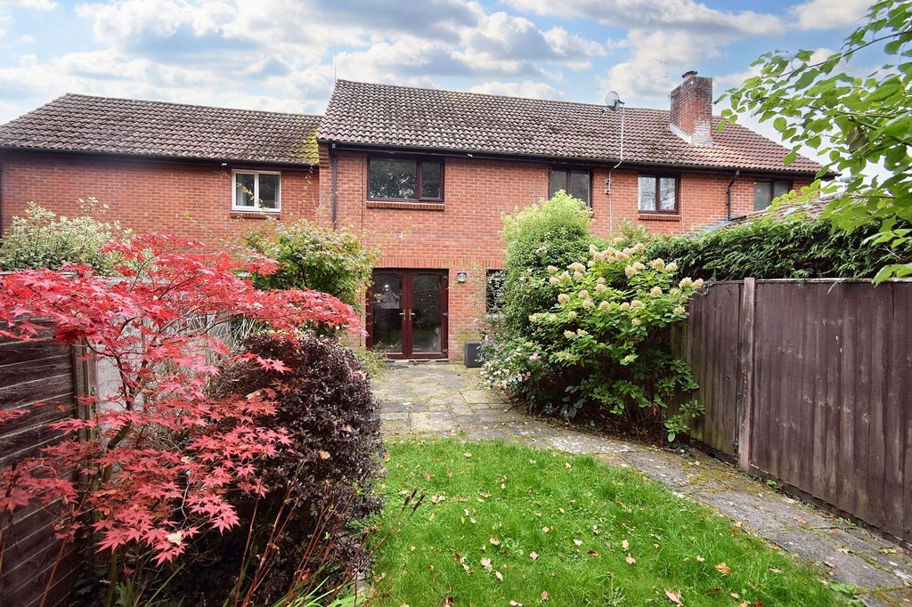 Property photo 3 of 10