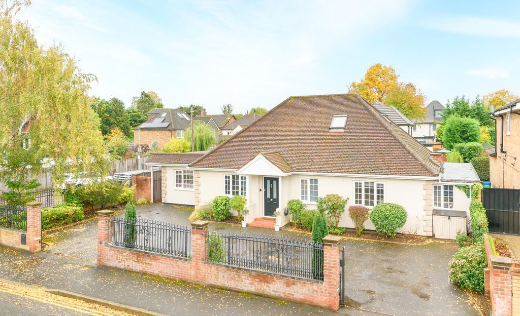 Property photo 2 of 21