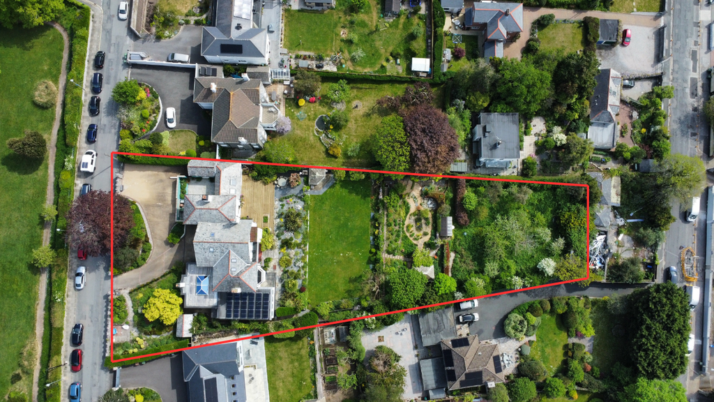 Property photo 3 of 46