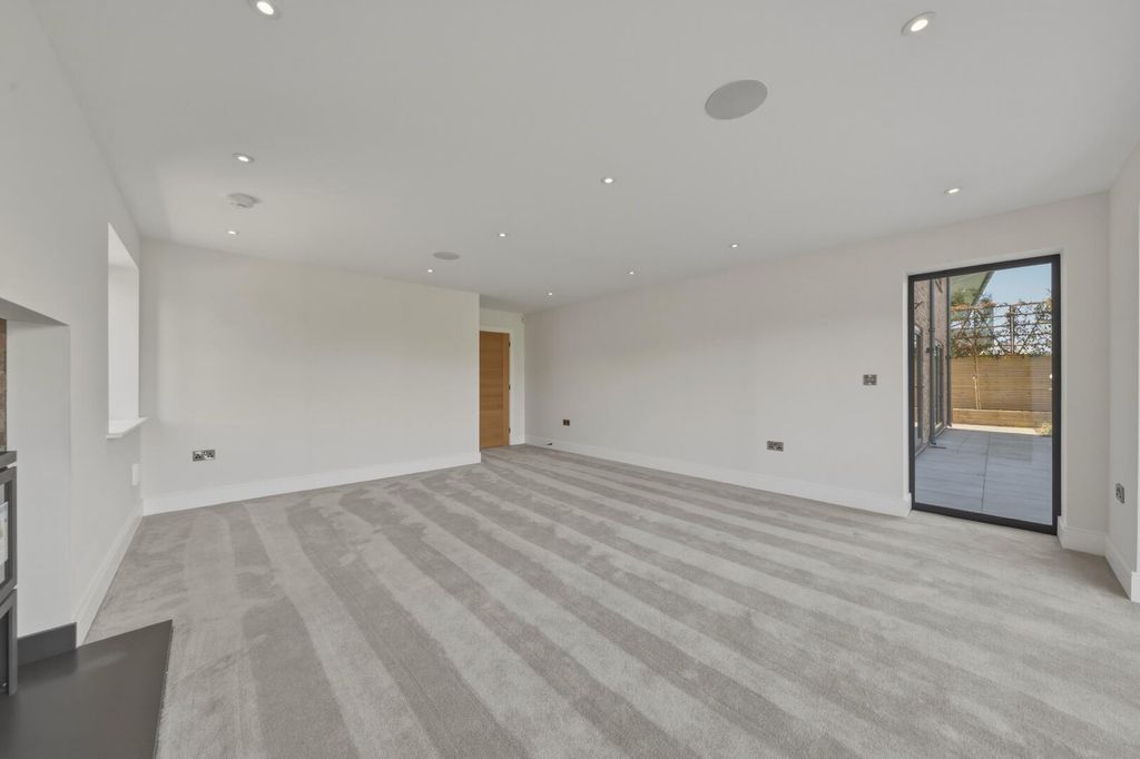 Additional image 14 of 5 bed detached house for saleMain Road, Plumtree NG12