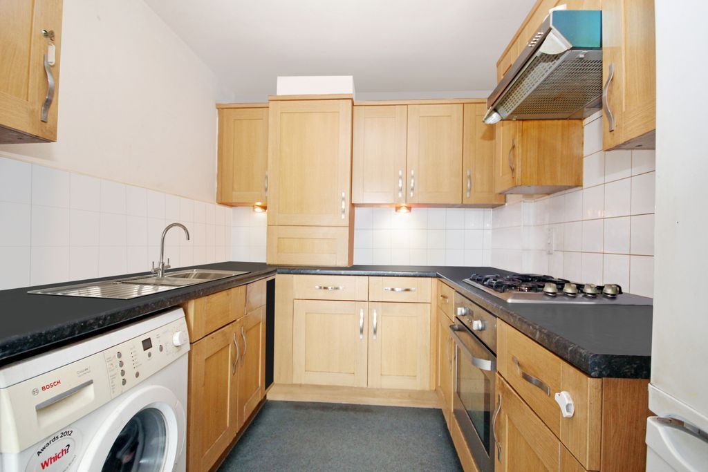 Property photo 2 of 6 Gallery