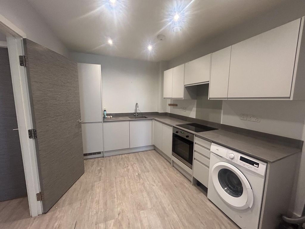 Property photo 1 of 5 Kitchen