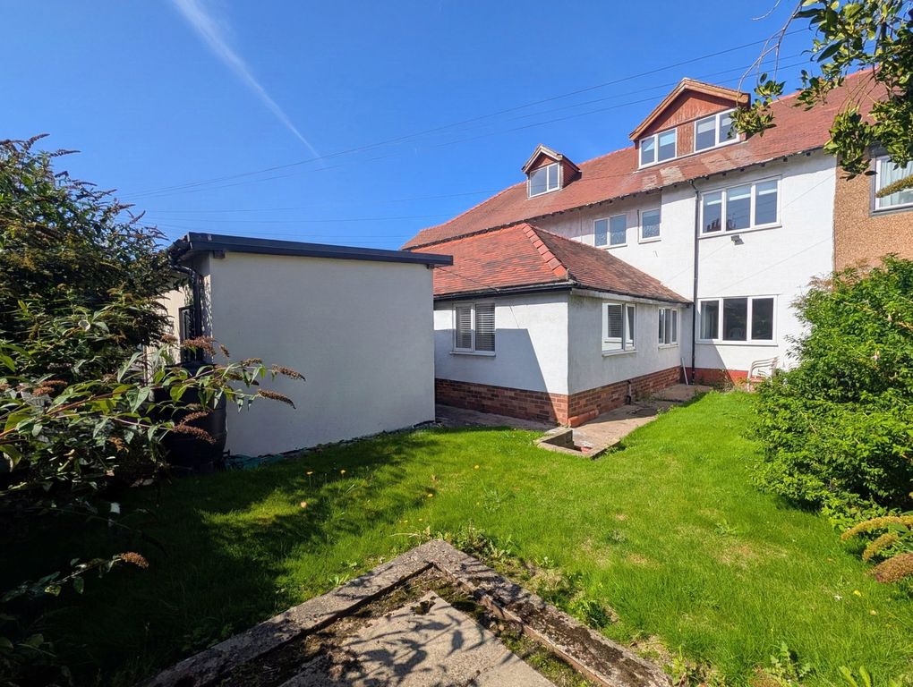 Property photo 3 of 32