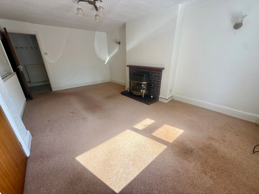 Property photo 3 of 33
