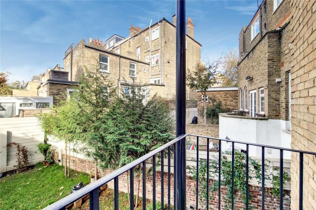 Property photo 2 of 10