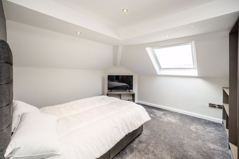 Property photo 3 of 6 Photo 2