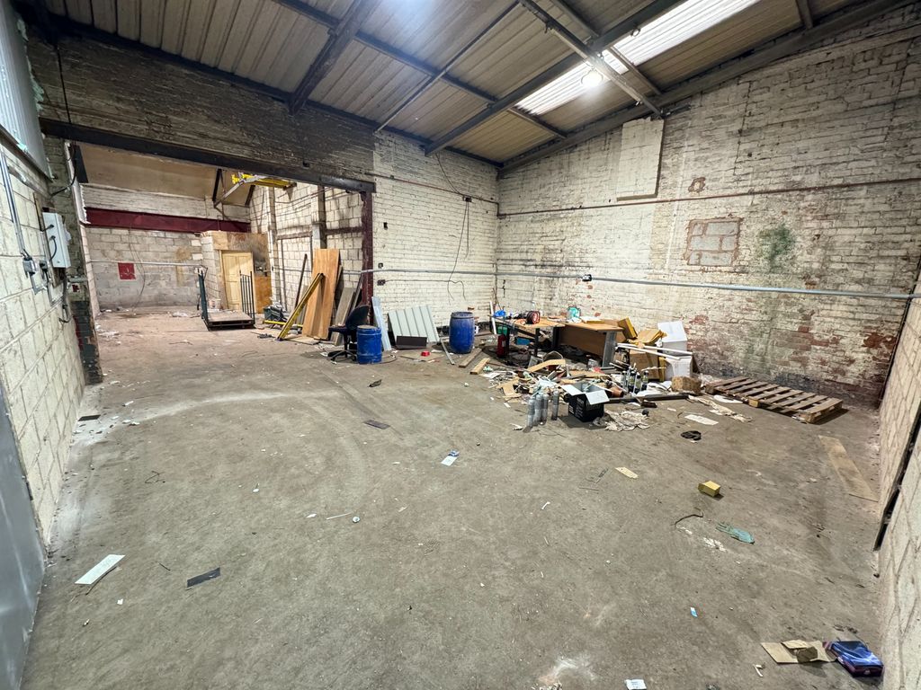 Property photo 2 of 4