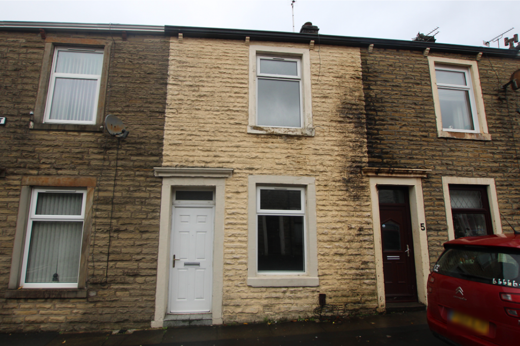 Property photo 1 of 8