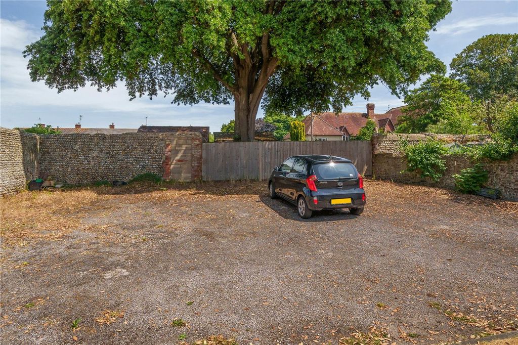 Property photo 3 of 6 Allocated Parking