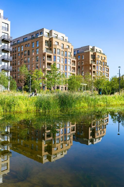 Property photo 1 of 18 Exterior