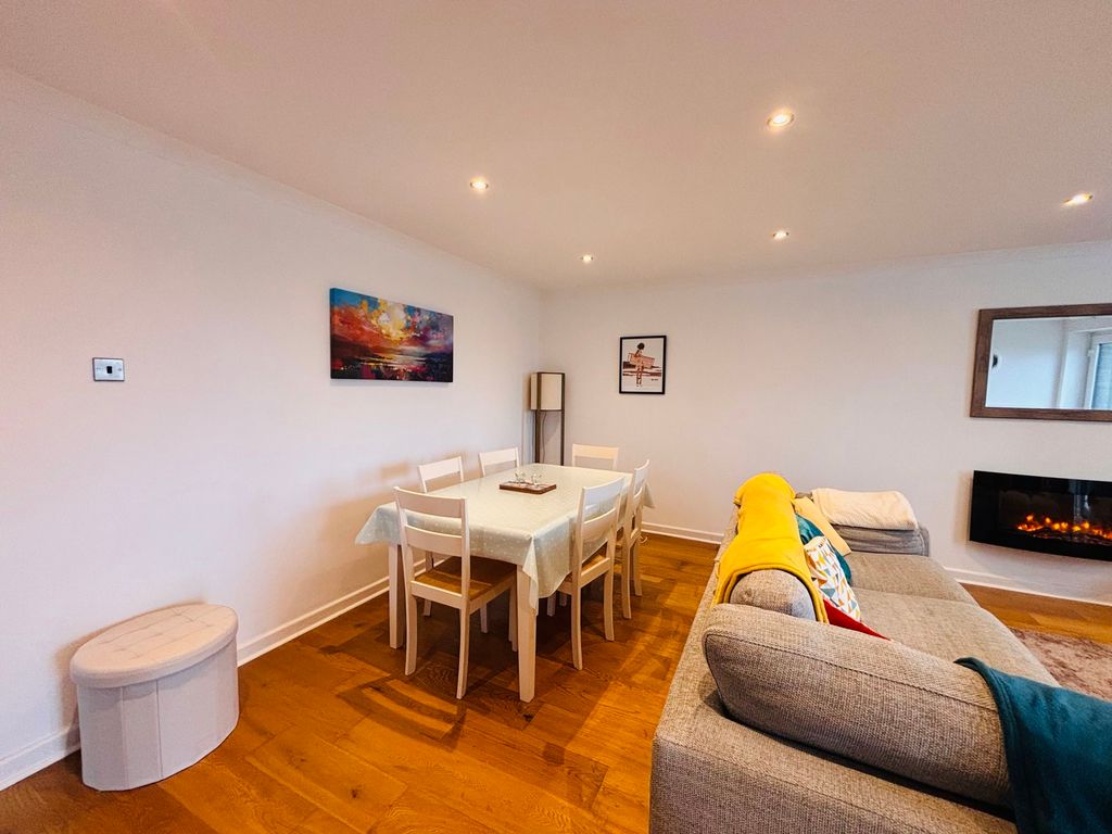 Additional image 4 of 2 bed cottage for salePentraeth LL75