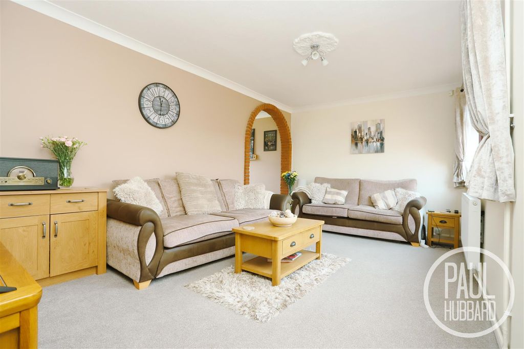 Property photo 3 of 14 Img_0220.Jpg