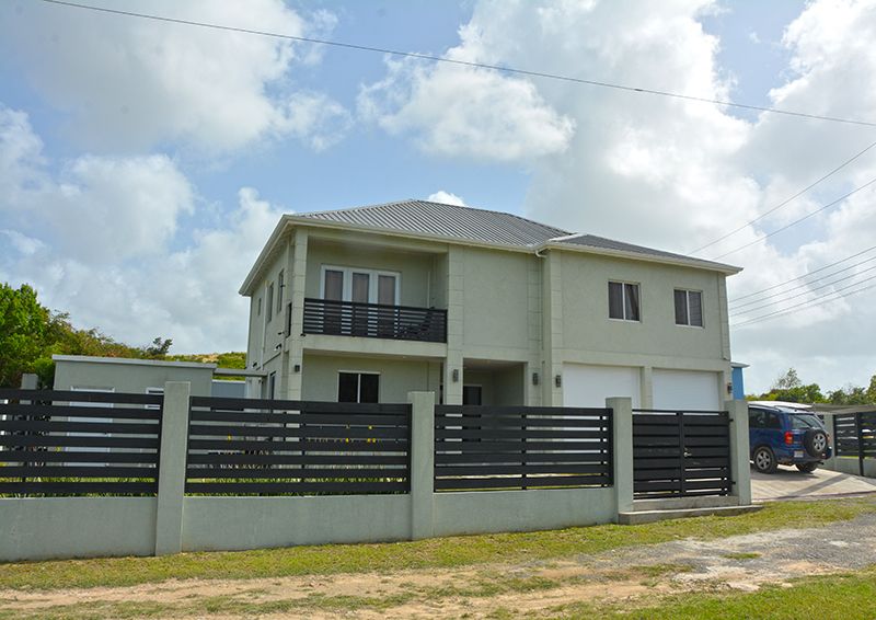 Property photo 2 of 21