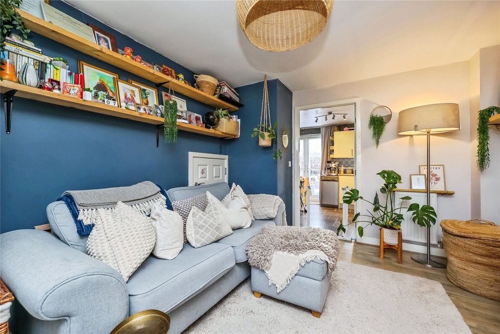 Property photo 3 of 37 Picture No. 19