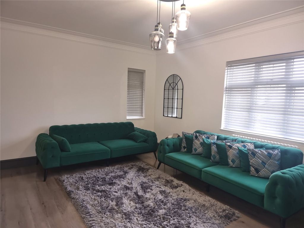 Property photo 3 of 10 Picture No. 15