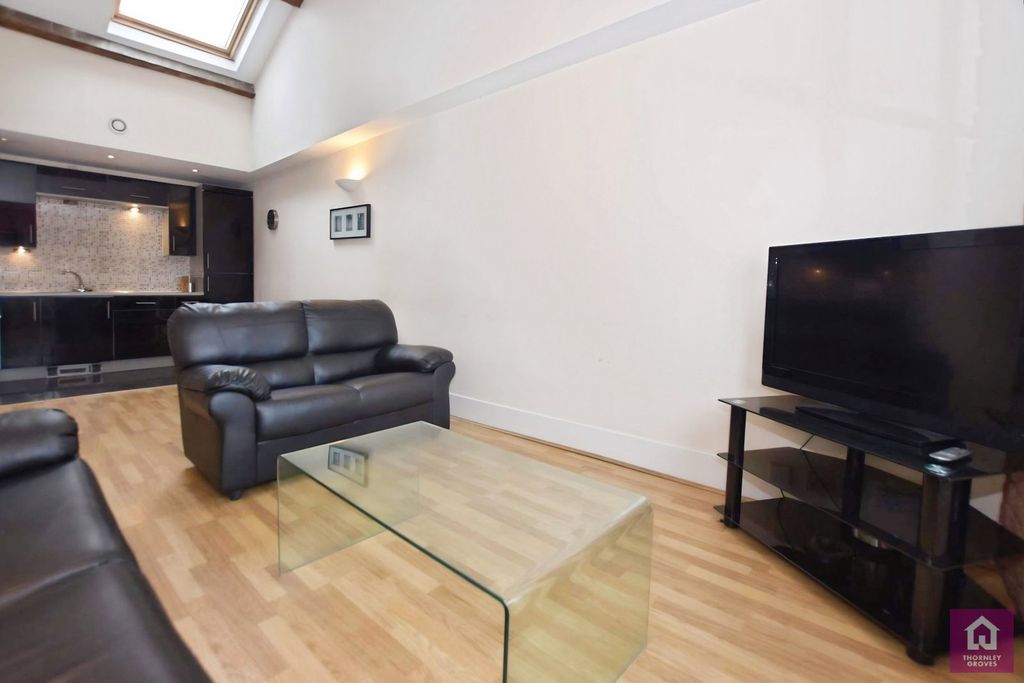 Property photo 3 of 15 Picture No. 24