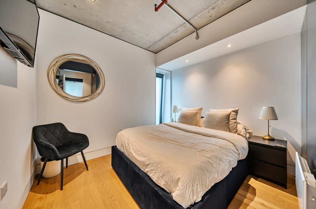 Property photo 3 of 20 1516355-7-6Aa01A0...