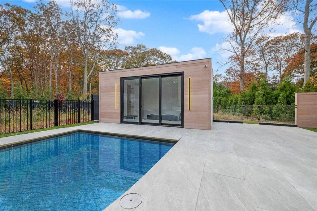 Property photo 3 of 46