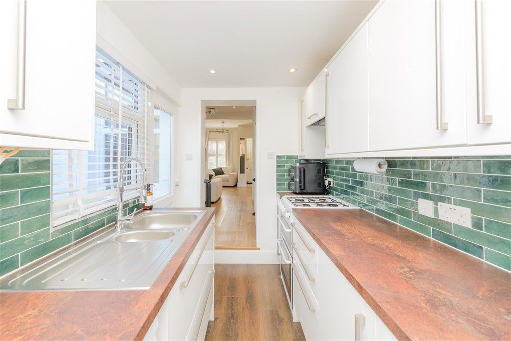 Property photo 2 of 13 Kitchen