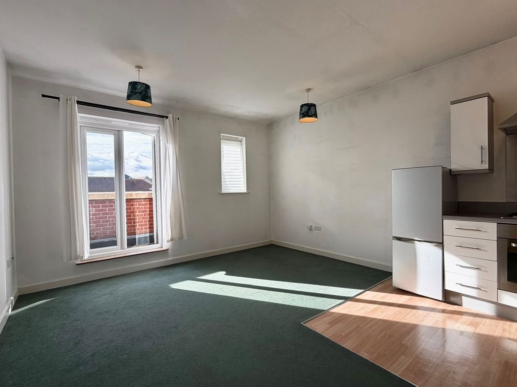 Property photo 2 of 8