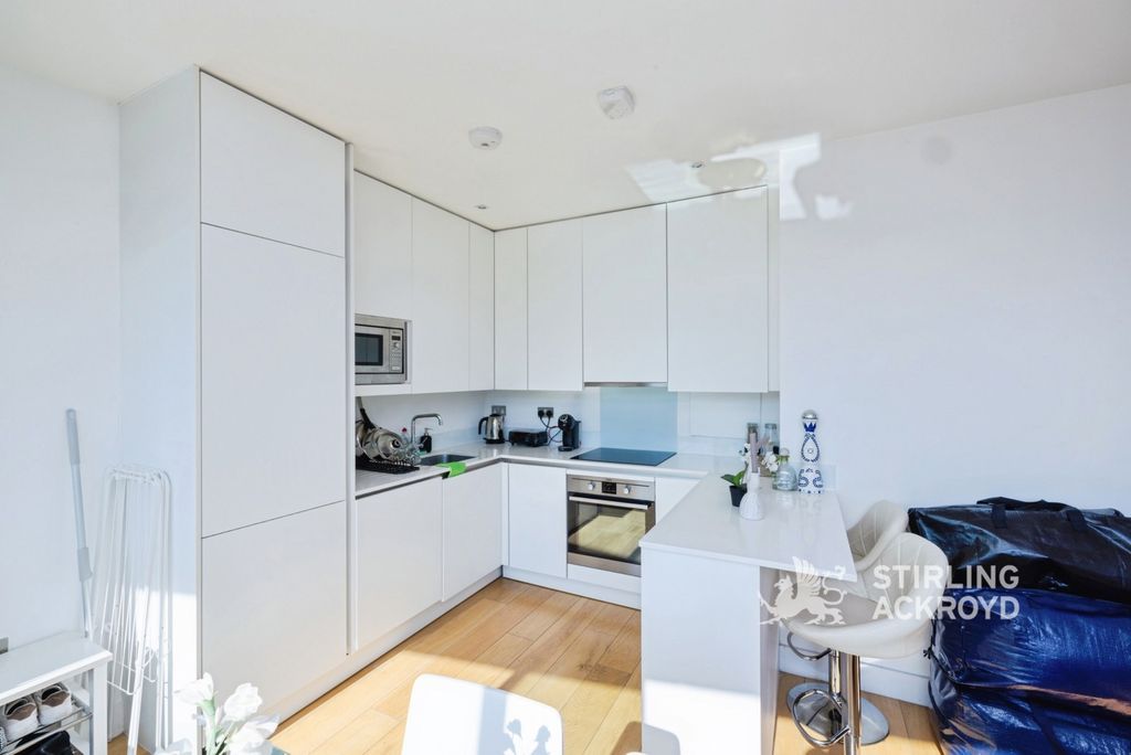 Property photo 2 of 20 Pbox-Img.Jpg