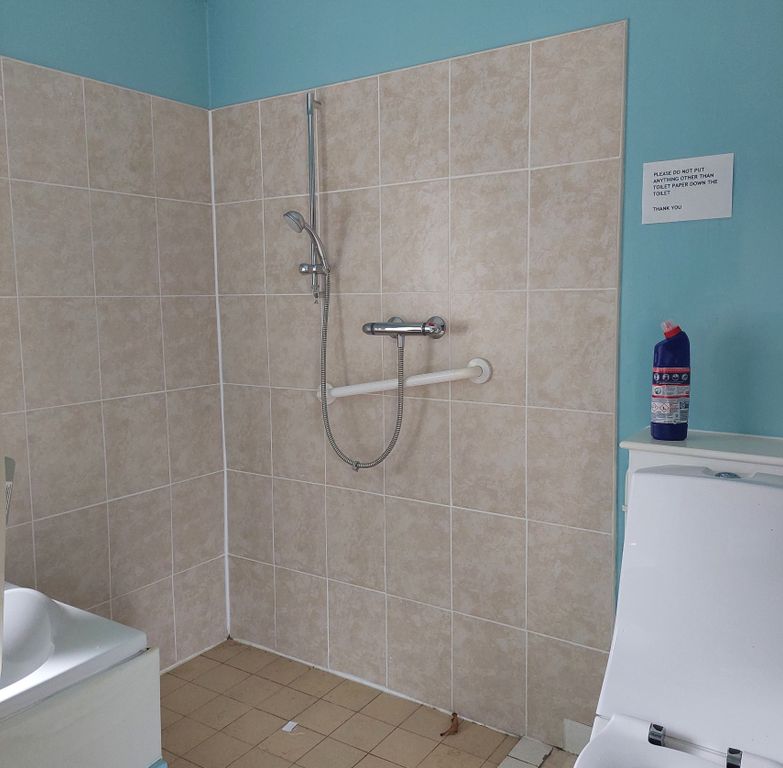 Property photo 3 of 6