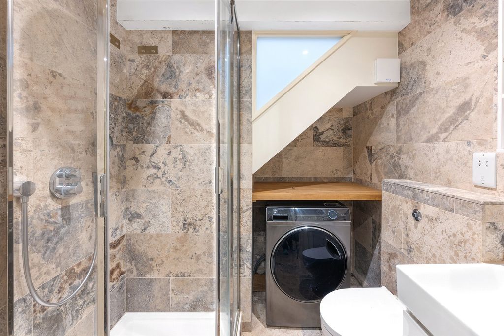 Property photo 3 of 13 Picture No. 17