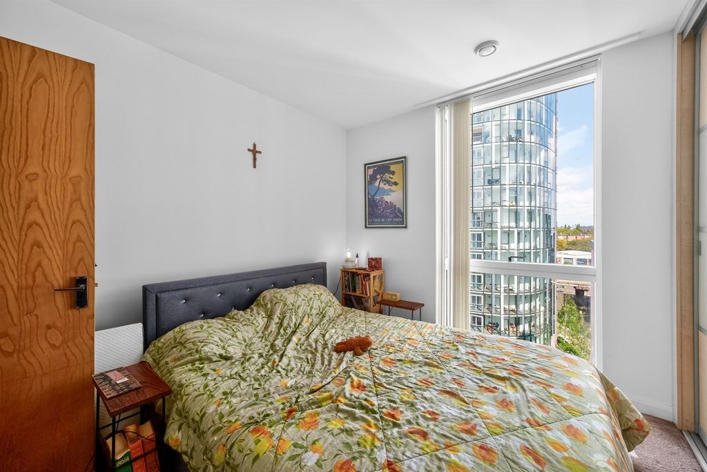 Property photo 3 of 20