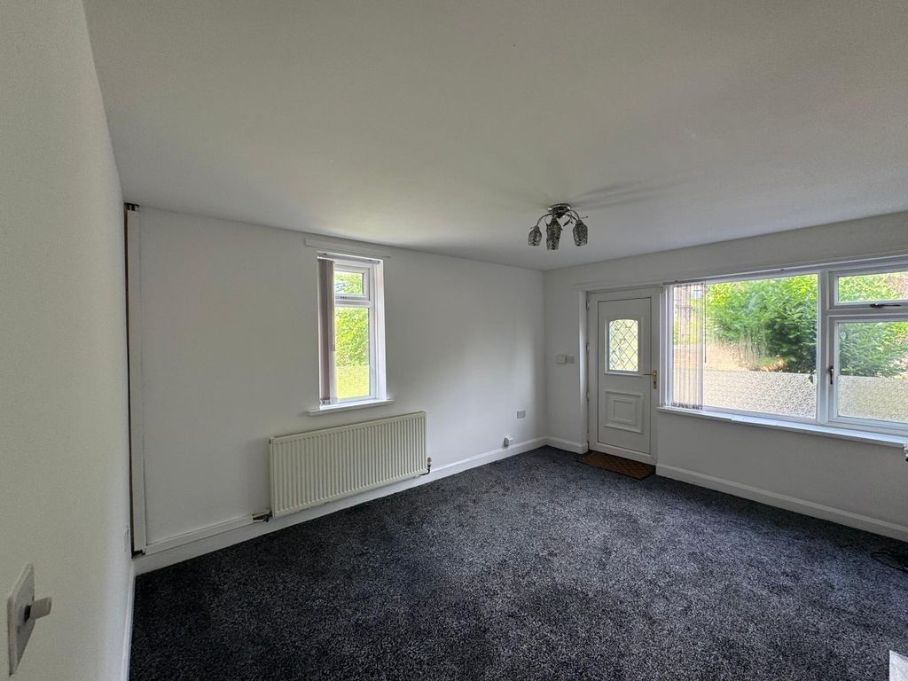 Property photo 3 of 10 Image