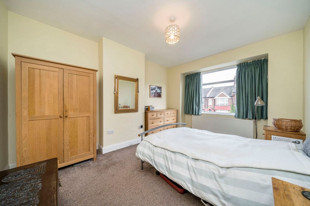 Property photo 3 of 5