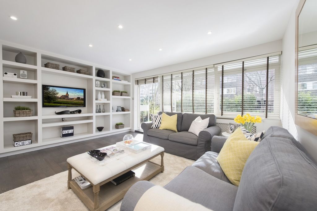 Property photo 1 of 7 Reception