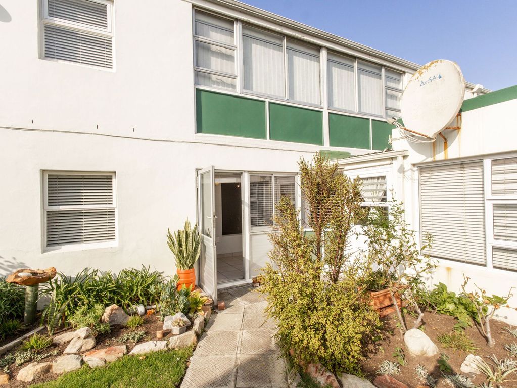 Property photo 2 of 23 Hf1743830